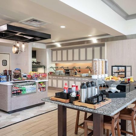 Hilton Garden Inn Louisville East Eksteriør billede