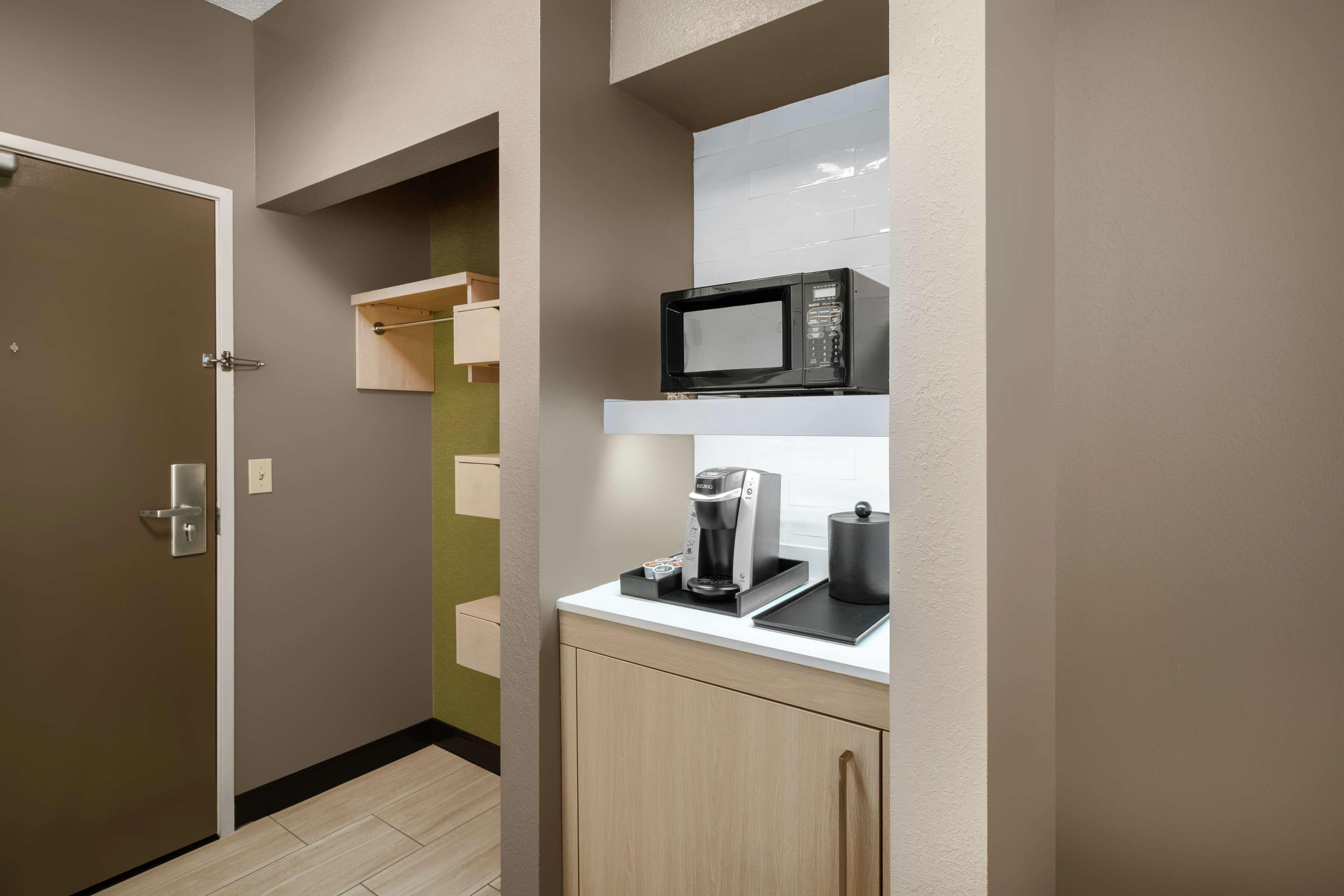 Hilton Garden Inn Louisville East Eksteriør billede