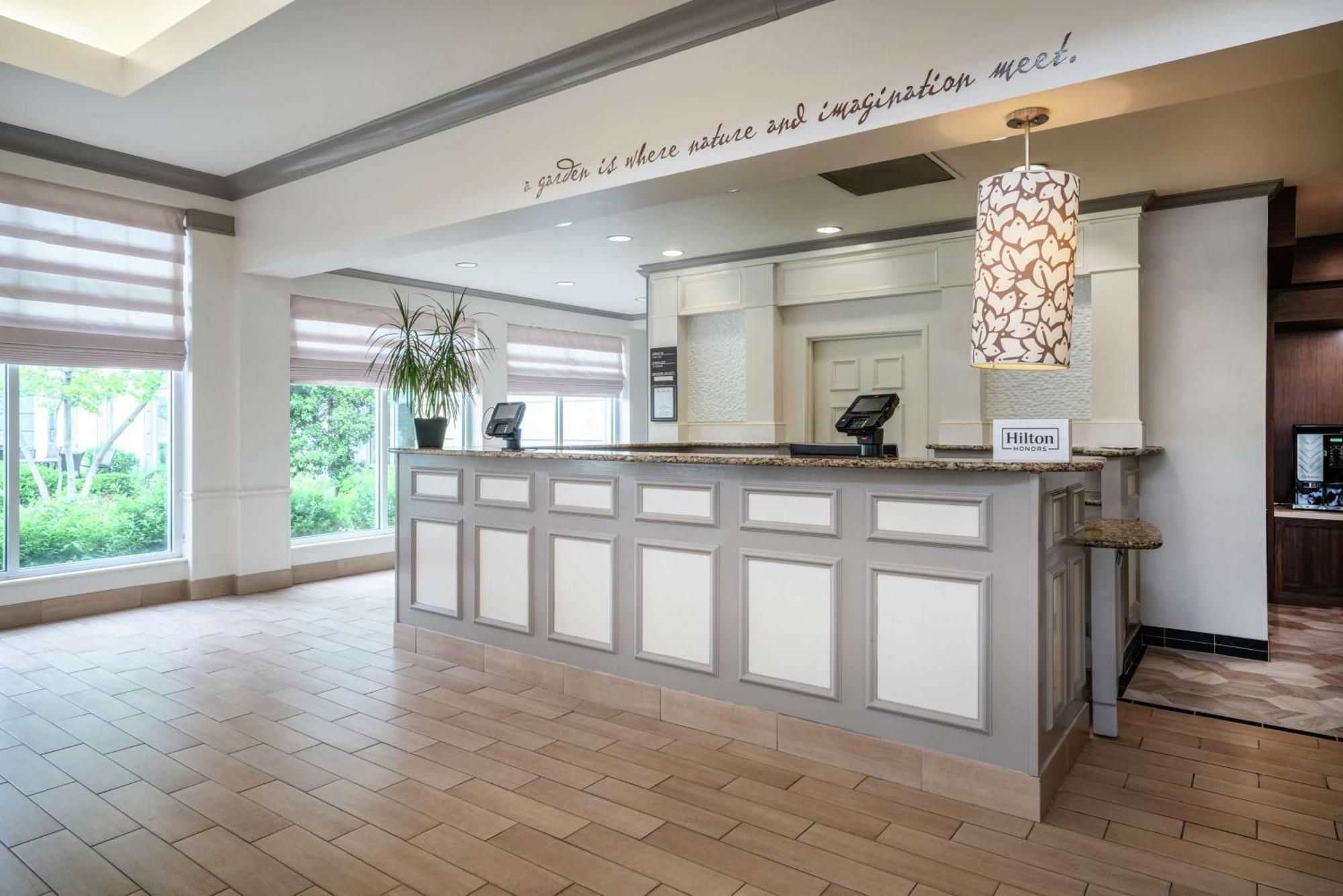 Hilton Garden Inn Louisville East Eksteriør billede