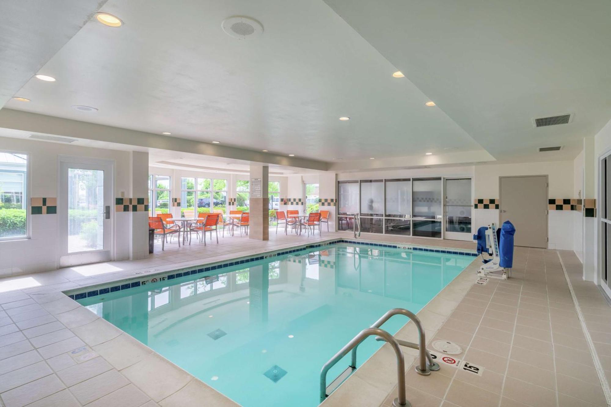 Hilton Garden Inn Louisville East Eksteriør billede