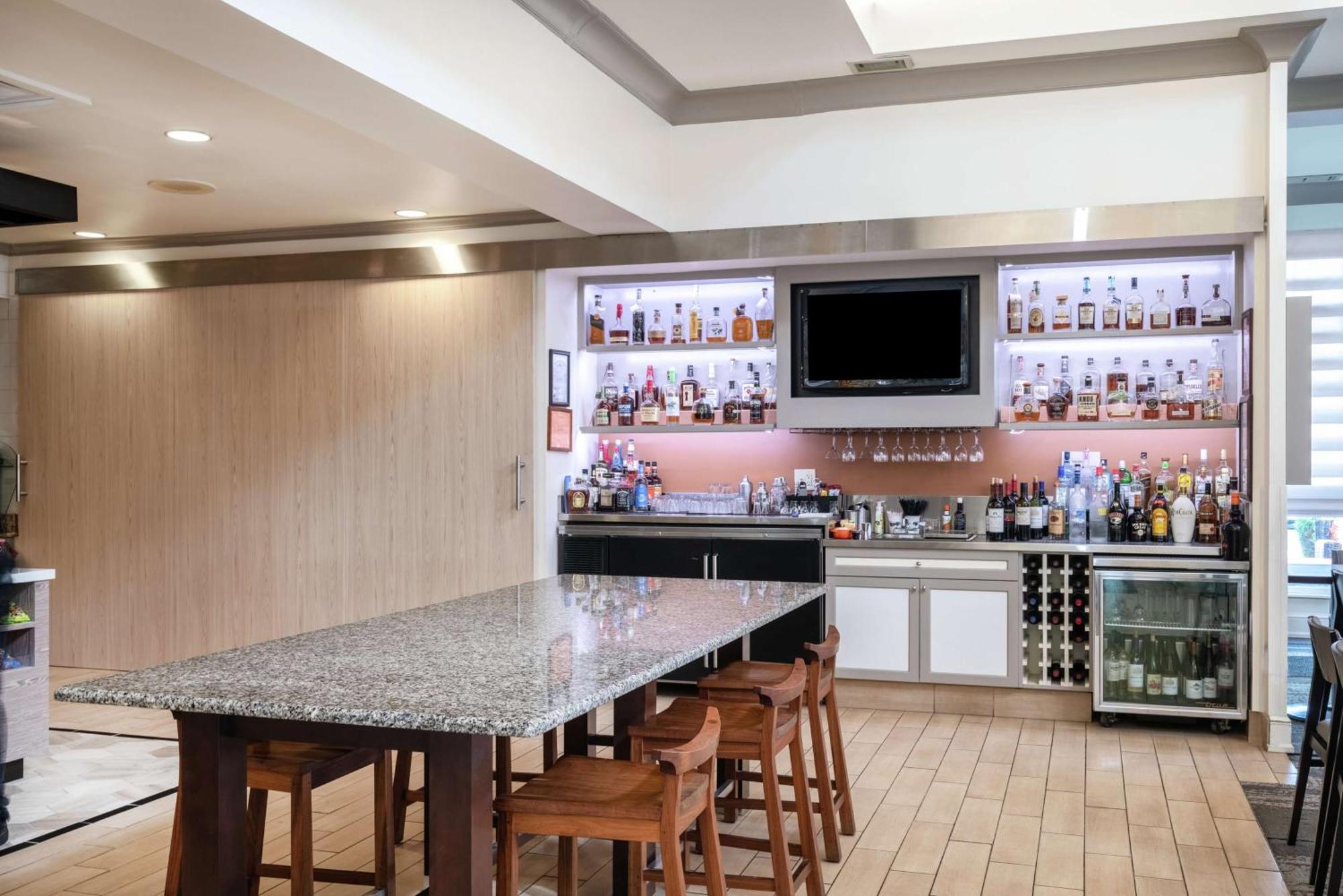 Hilton Garden Inn Louisville East Eksteriør billede
